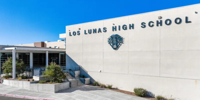Los Lunas High School